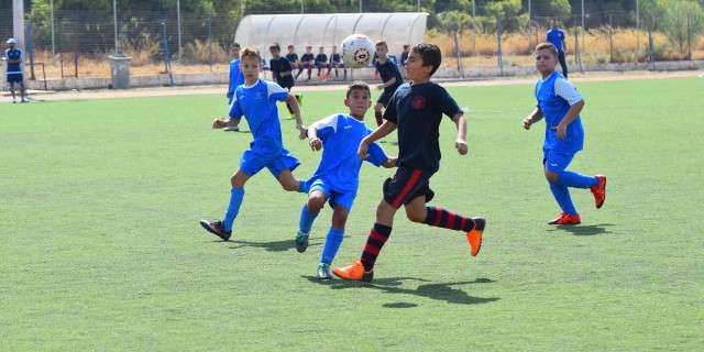 Α.Ο.Τ Αλίμου – Χαραυγιακός 0-3 (Junior 3)